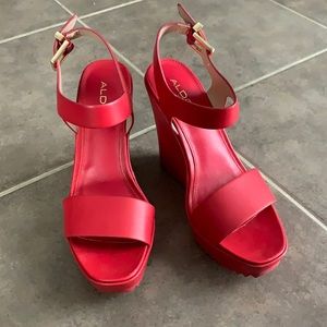 Aldo Red Wedges